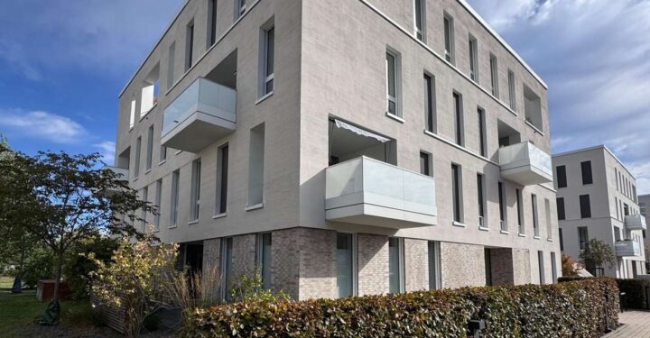 Nachhaltige Terrassenwohnung mit hochwertiger Ausstattung in Hannover-Misburg, 30629 Hannover, Erdgeschosswohnung