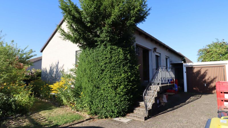 Einfamilienhaus in familienfreundlicher Lage – gestalten Sie Ihr neues Zuhause, 31832 Springe, Einfamilienhaus