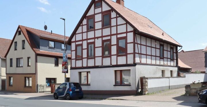 Historisches Einfamilienhaus für Handwerker im OT Eldagsen, 31832 Springe, Einfamilienhaus