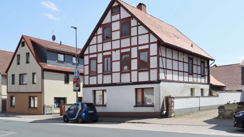 Historisches Einfamilienhaus für Handwerker im OT Eldagsen, 31832 Springe, Einfamilienhaus