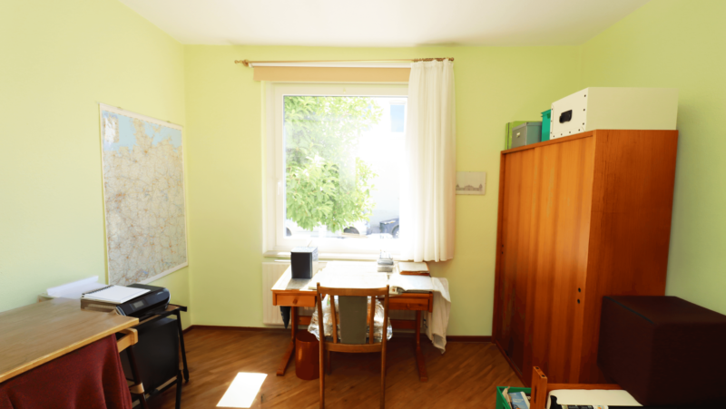 Büro EG