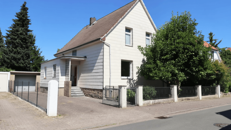 Gestalten Sie Ihr Traumhaus – Einfamilienhaus in zentraler Lage von Springe, 31832 Springe, Einfamilienhaus