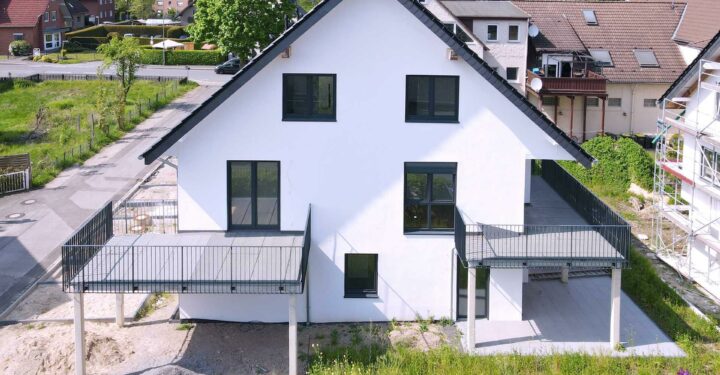 Exklusive und bezugsfertige Neubau-Doppelhaushälfte, 32107 Bad Salzuflen, Doppelhaushälfte zum Kauf