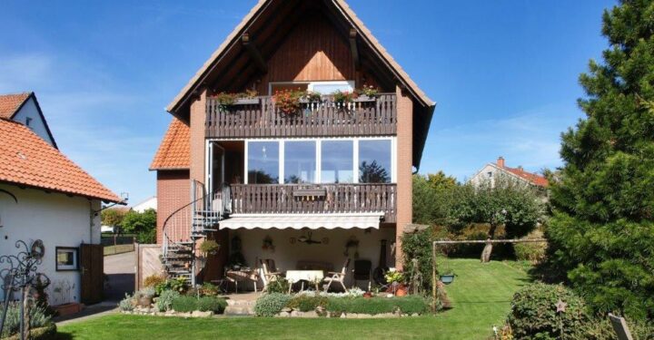 Einfamilienhaus mit wunderschön angelegtem Garten, 31020 Salzhemmendorf, Einfamilienhaus zum Kauf