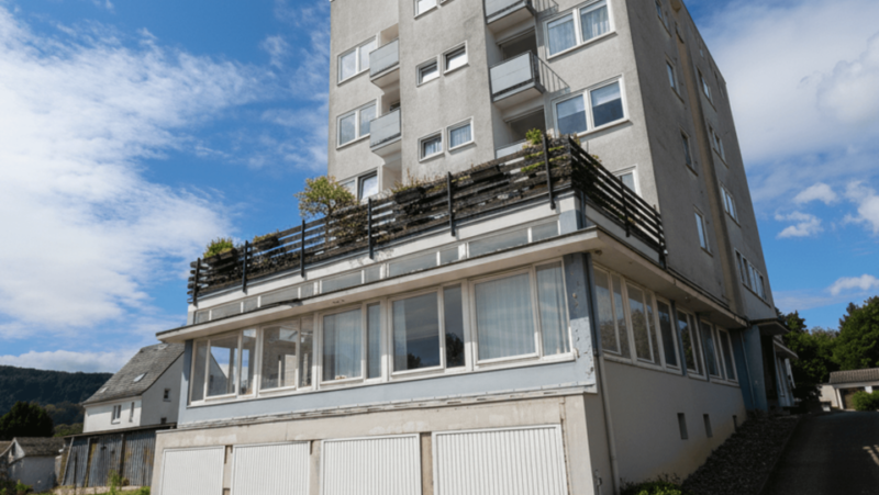 Wohnen mit Weitblick – 2-Zimmer-Wohnung mit großzügiger Dachterrasse, 31832 Springe, Etagenwohnung